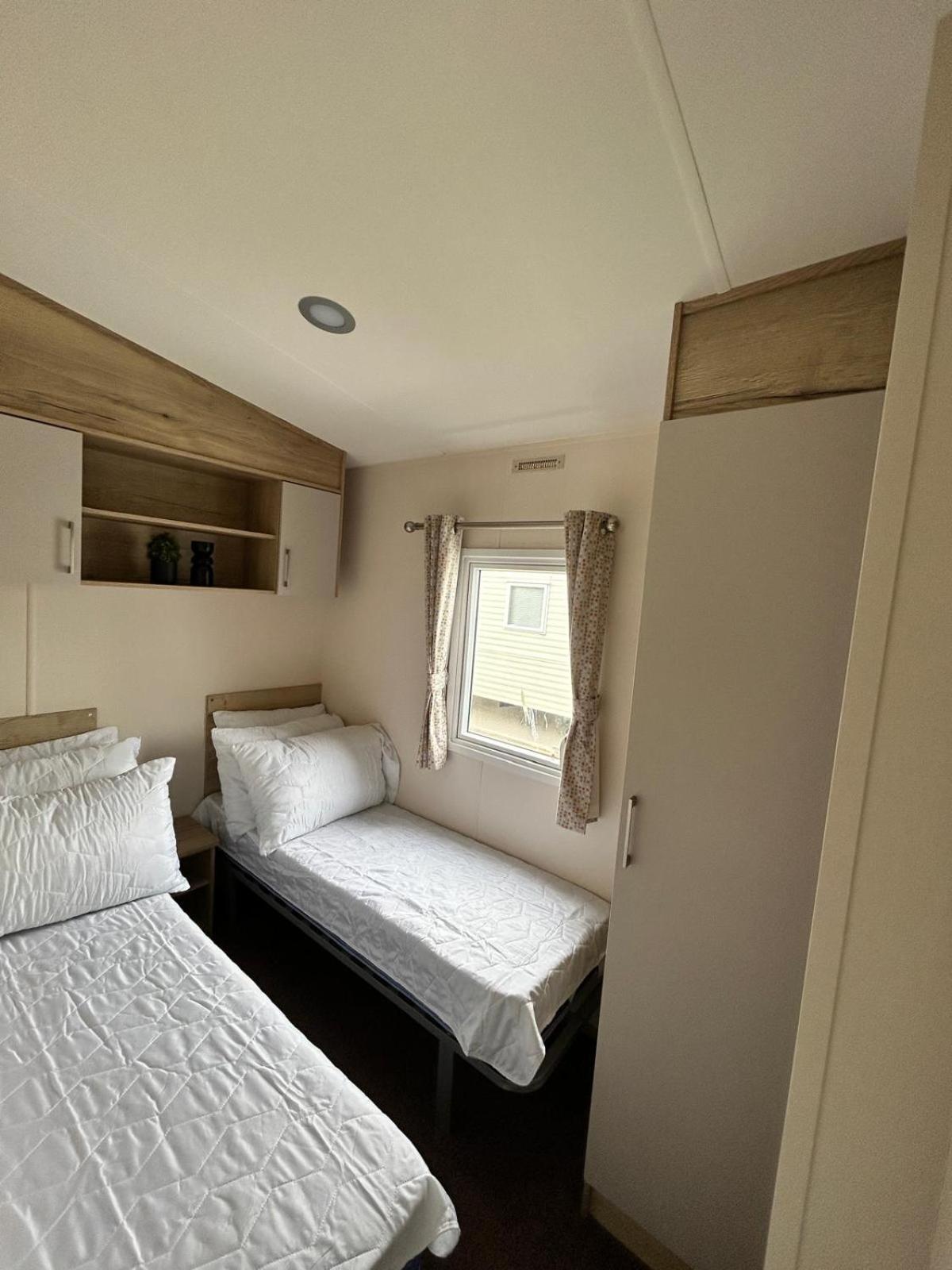Verbjam 6 Berth Caravan Holiday St Osyth Clacton-On-Sea Clacton-on-Sea Exterior foto