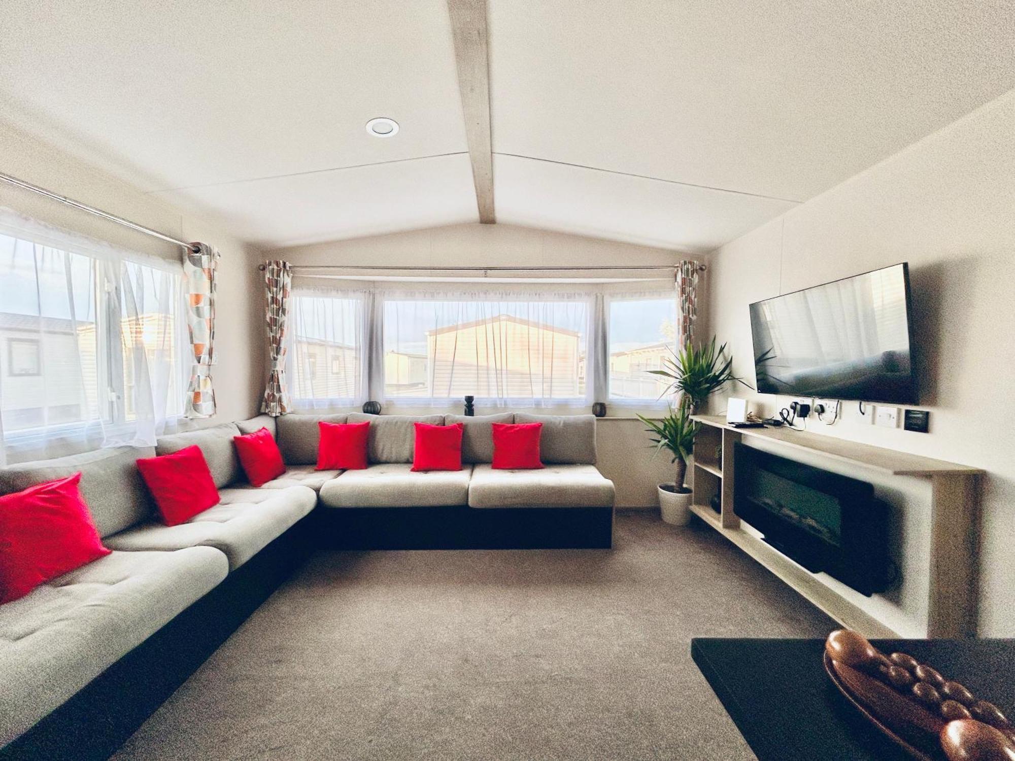 Verbjam 6 Berth Caravan Holiday St Osyth Clacton-On-Sea Clacton-on-Sea Exterior foto